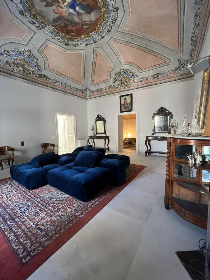 Bed and Breakfast Palazzo Triolo - Dimora Di Charme à Corleone Extérieur photo